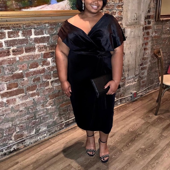 ASOS off-shoulder velvet dress - Picture 2 of 2